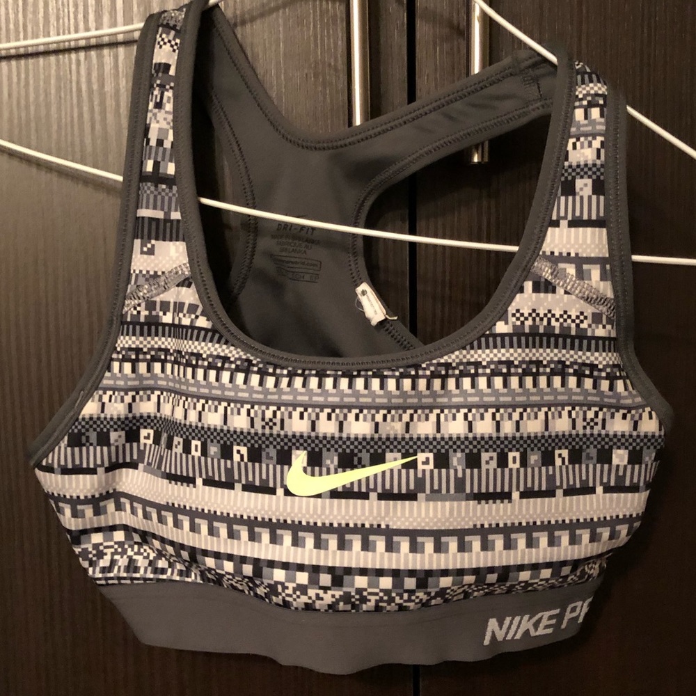 Nike Dri-Fit Sports Bra